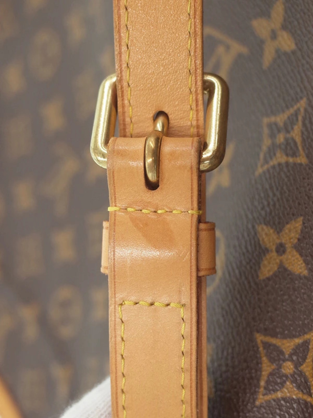 Louis Vuitton Monogram Odeon Shoulder Bag - Picture 8 of 9
